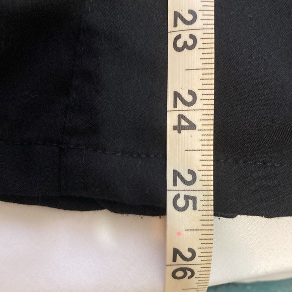 Beverly Hills Bhu Black Scrub Scrub Top. Excellent preloved condition.So… - Picture 8 of 8